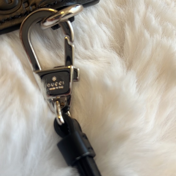 Authentic Gucci wristlet - Picture 3 of 7